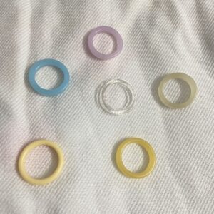 Resin ring band (pale yellow)