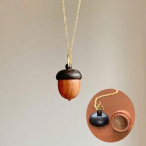 Acorn openable necklace