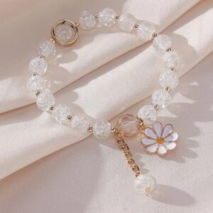 Resin beaded bracelet with daisy charm (white)