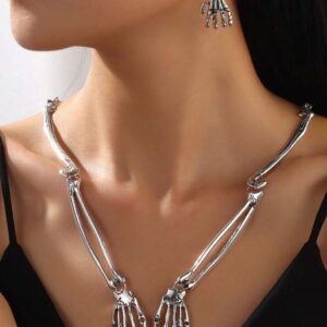 Gothic skull hand metal necklace and earring set (silver)