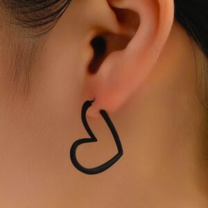 Heart shaped hoops (black)