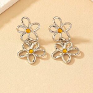Metallic petal shaped linked pendant earrings