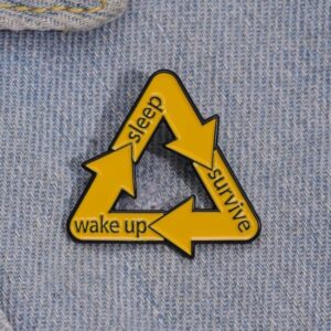 Day cycle brooch pin badge